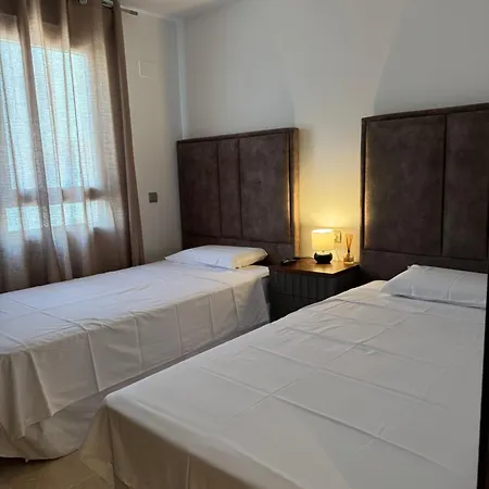 Aqua De Mar Апартаменти Марбелья