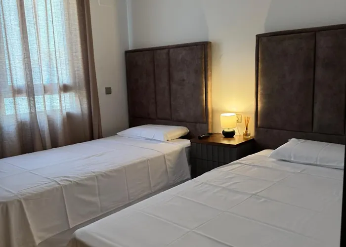 Aqua De Mar アパート マルベーリャ